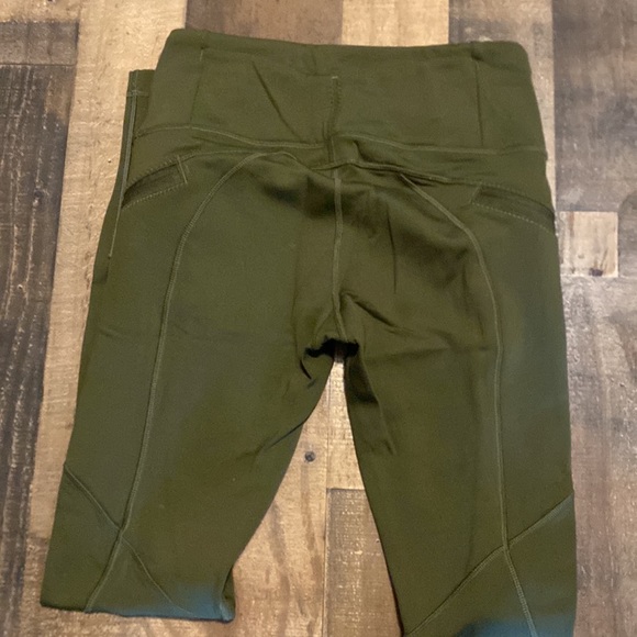 Lululemon Sz 6- Lined Tight - Picture 3 of 5